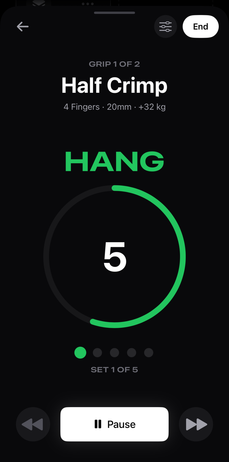 The hangboard timer mid-hang: Half Crimp, 4 fingers on 20 mm with 32 kg added, 5 seconds left on the ring, set 1 of 5.